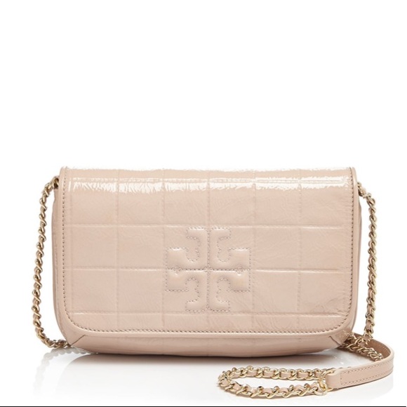 Tory Burch Handbags - Tory Burch Marion Quilted Patent Clutch